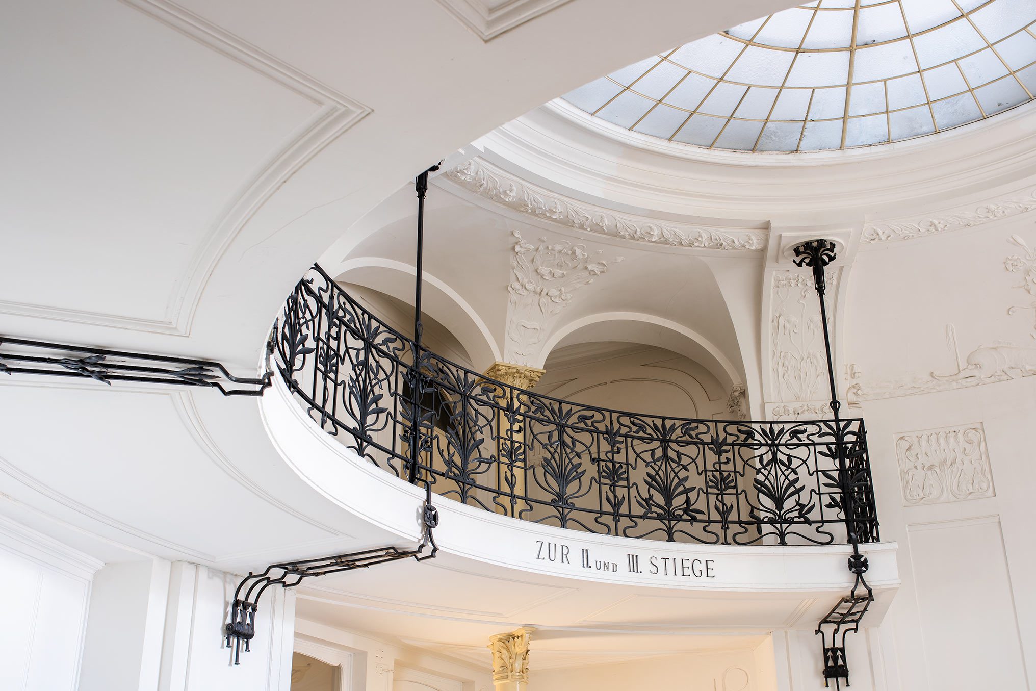 Make sure to catch the right staircase #3 (Foto Matthias Aschauer) Entrance of the Nestroyhof