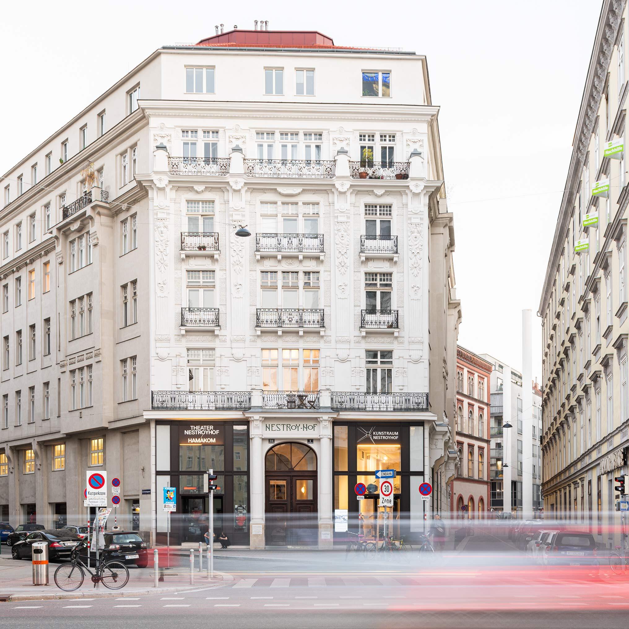Our office at the Nestroyhof at Nestroyplatz 1/34, 1020 Vienna (Foto Matthias Aschauer) The Nestroyhof in viennas second district
